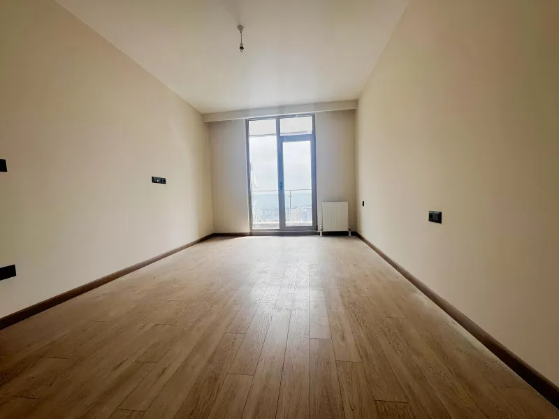 KÖŞE GENİŞ BALKON MANZARALI E.BANYOLU KREDİ VE TAKASA UYGUN 2+1