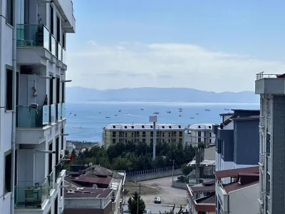 KÖŞE GENİŞ BALKON MANZARALI E.BANYOLU KREDİ VE TAKASA UYGUN 2+1 — fotoğraf 4