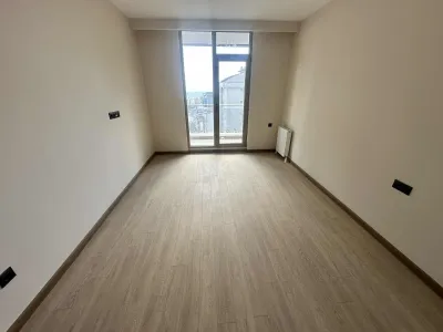 KÖŞE GENİŞ BALKON MANZARALI E.BANYOLU KREDİ VE TAKASA UYGUN 2+1 — fotoğraf 5