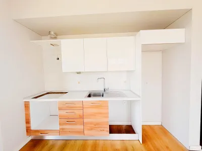 MANZARALI E-5 YANI ÇİFT CEPHE ANK.SETLİ KULLANIŞLI DONATILI 2+1 — fotoğraf 5