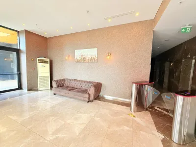 MANZARALI E-5 YANI ÇİFT CEPHE ANK.SETLİ KULLANIŞLI DONATILI 2+1 — fotoğraf 24