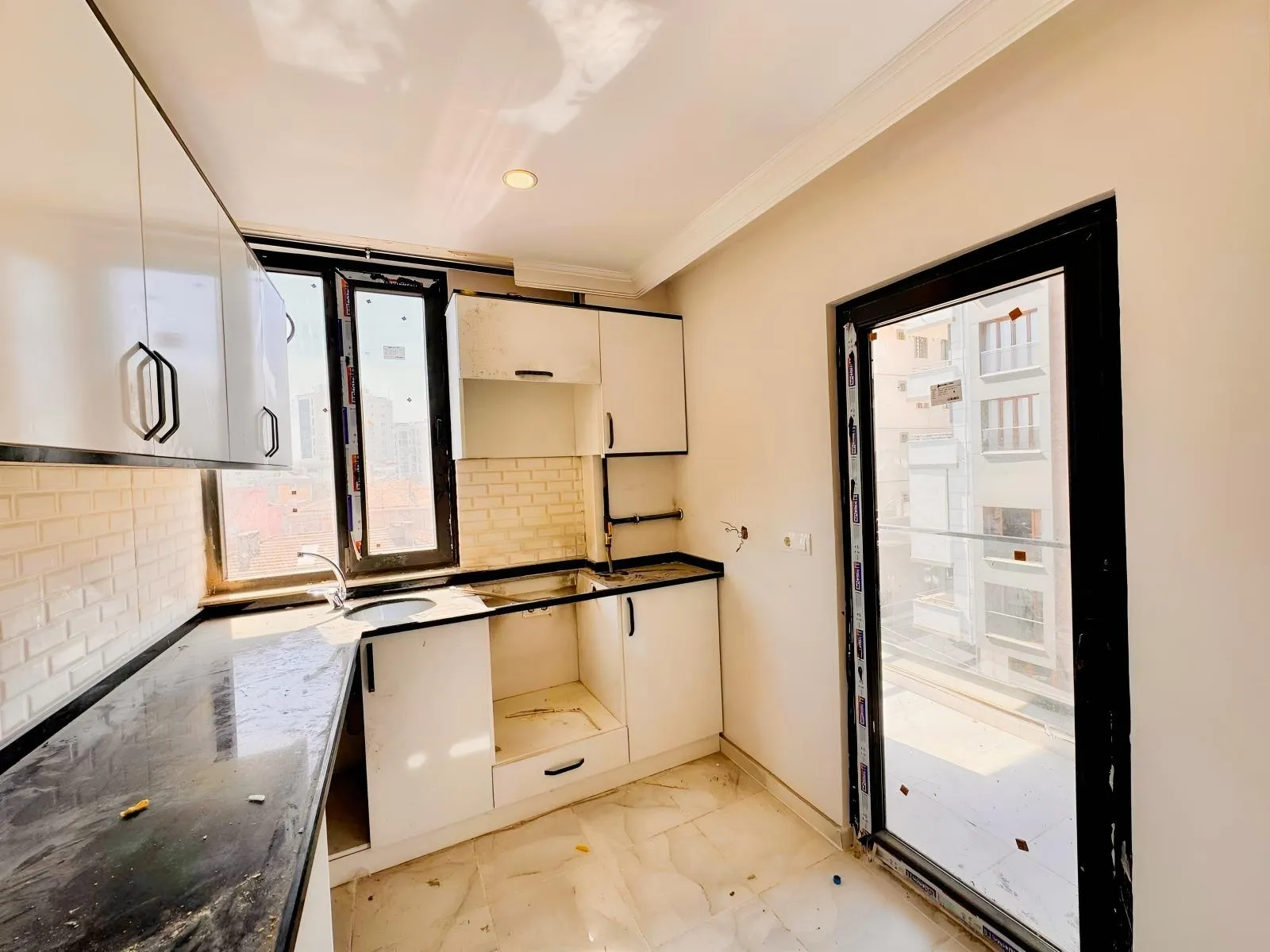 MALTEPE'DE YÜKSEK KİRA GETİRİLİ 3+1 DUBLEKS| TERASLI | YENİ BİNA — fotoğraf 1