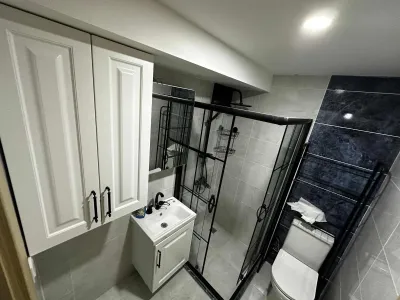 G.BAĞLAR A.CADDESİ-METRO 5DK-CAM BALKON-GENİŞ-KREDİ-LİMİTSİZ-3+1 — fotoğraf 3