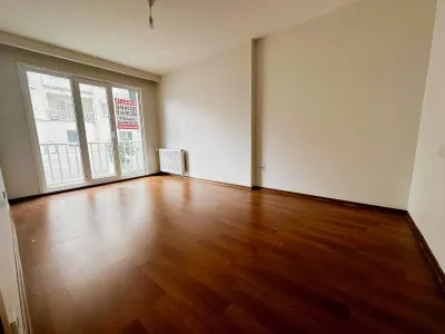 SİTE İÇİ M.E.A HASTANESİ METRO 5DK BALKONLU FERAH TEMİZ 2+1 — fotoğraf 5